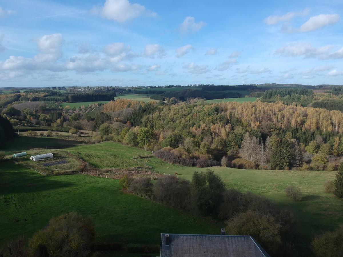 Gezellige chalet Oizy Buitenkant foto